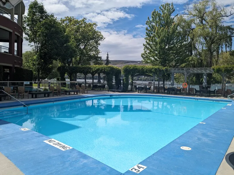 Pool and courtyard at The Strand Lakeside, Vernon